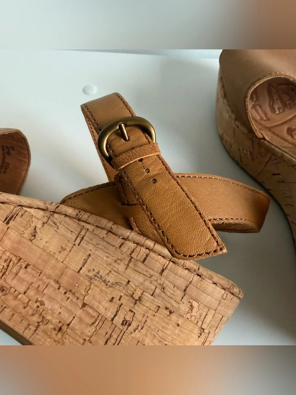 Like new Born Tan Leather Cork Wedge Sandals sz 8